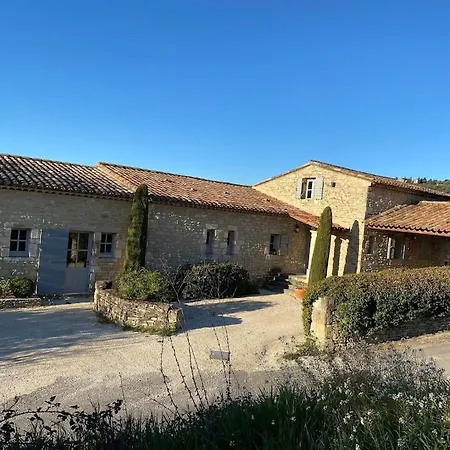 In Gordes, Facing The Entire Luberon Park A Beautiful 5 Bedrooms House Holiday home Gordes