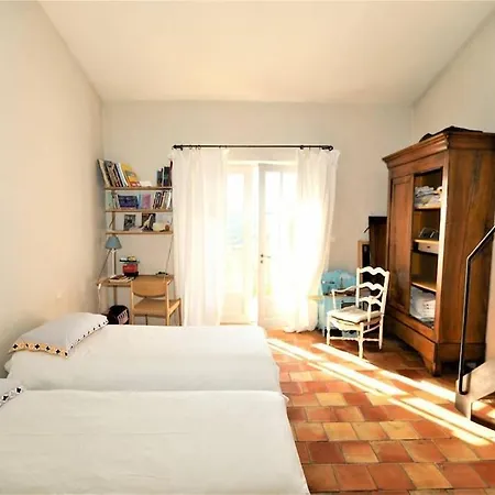 Holiday home In Gordes, Facing The Entire Luberon Park A Beautiful 5 Bedrooms House