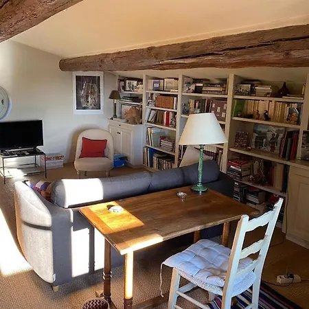 In Gordes, Facing The Entire Luberon Park A Beautiful 5 Bedrooms House Hébergement de vacances *