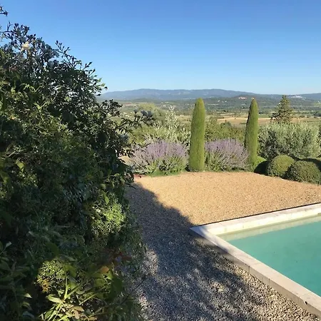 In Gordes, Facing The Entire Luberon Park A Beautiful 5 Bedrooms House * Gordes